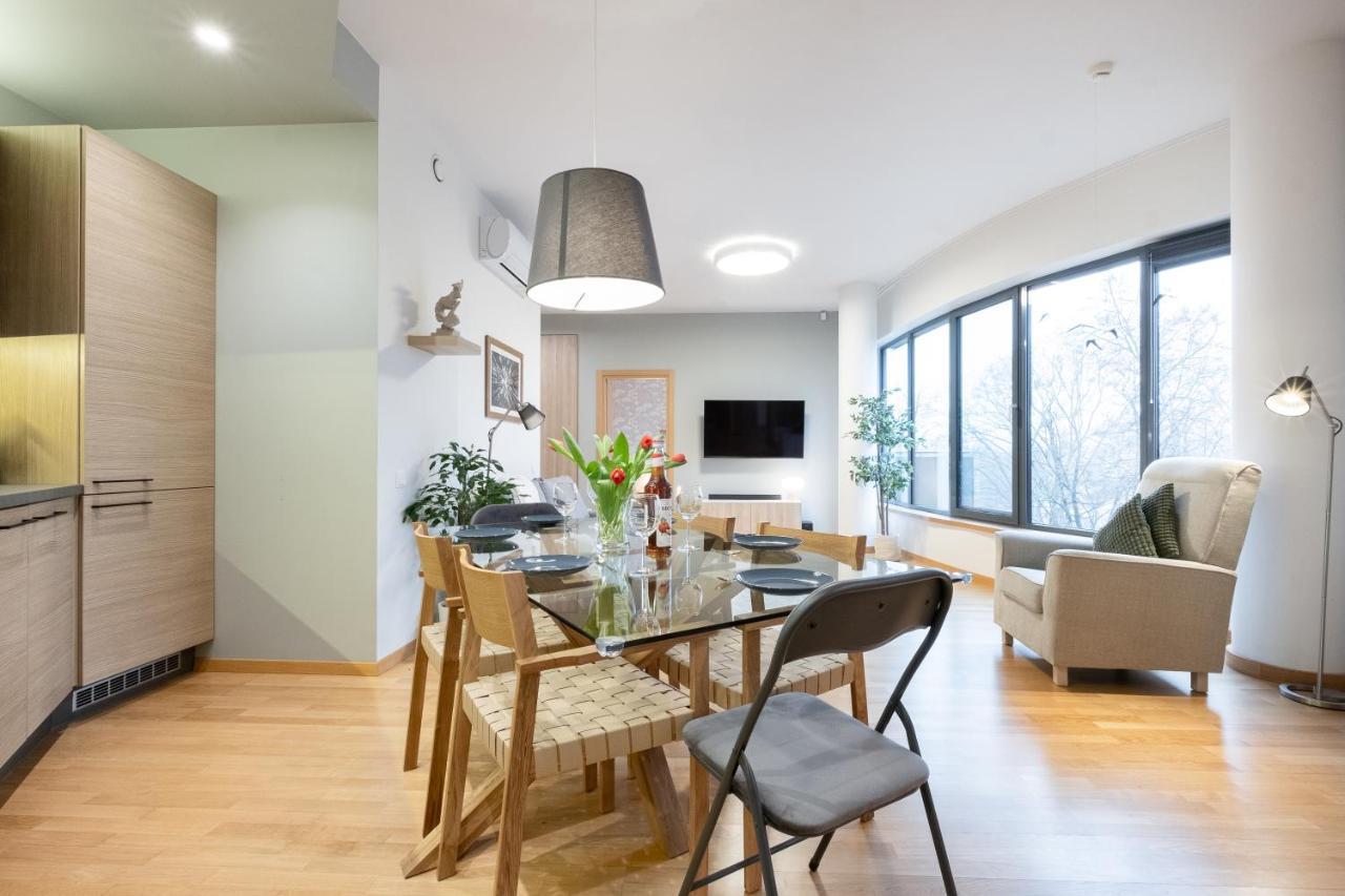 2 Bedroom Apt, 2 Garage Spots & Balconies, Self Check-In, By Cohost Druskininkai Esterno foto
