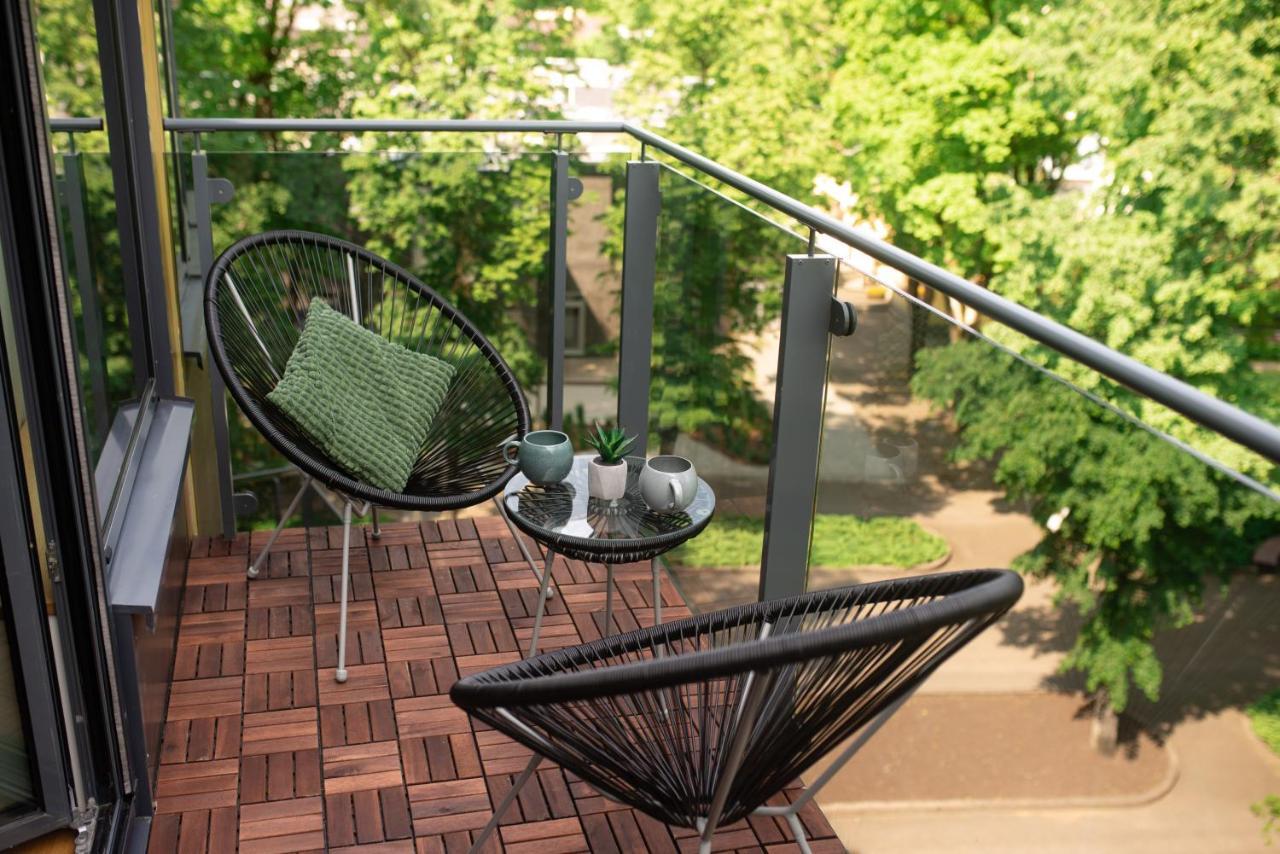 2 Bedroom Apt, 2 Garage Spots & Balconies, Self Check-In, By Cohost Druskininkai Esterno foto