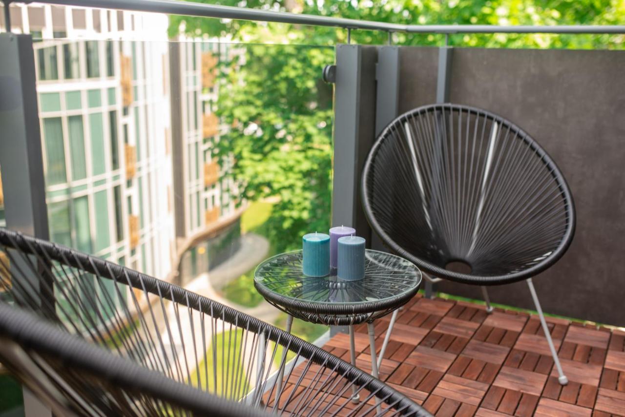 2 Bedroom Apt, 2 Garage Spots & Balconies, Self Check-In, By Cohost Druskininkai Esterno foto