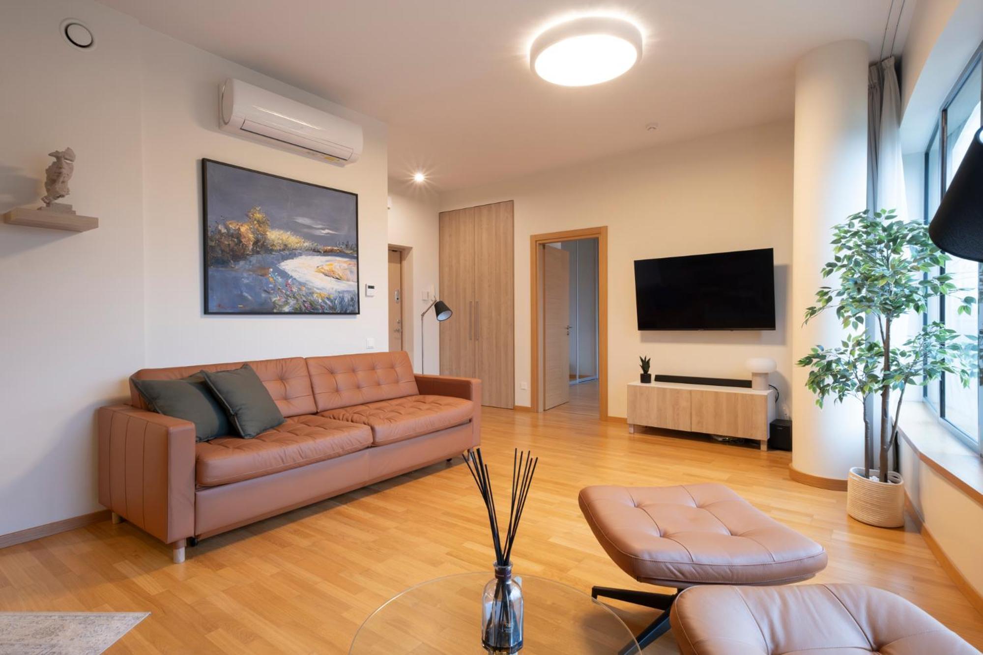 2 Bedroom Apt, 2 Garage Spots & Balconies, Self Check-In, By Cohost Druskininkai Esterno foto