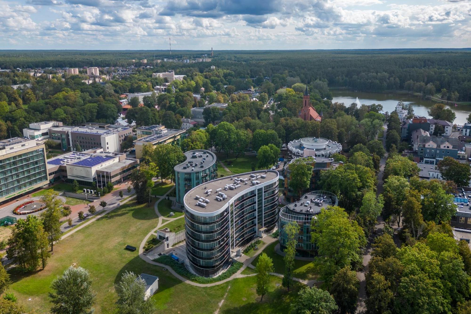 2 Bedroom Apt, 2 Garage Spots & Balconies, Self Check-In, By Cohost Druskininkai Esterno foto